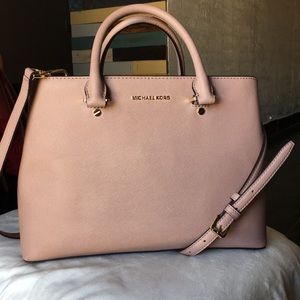 Michael Kors savanah satchel
